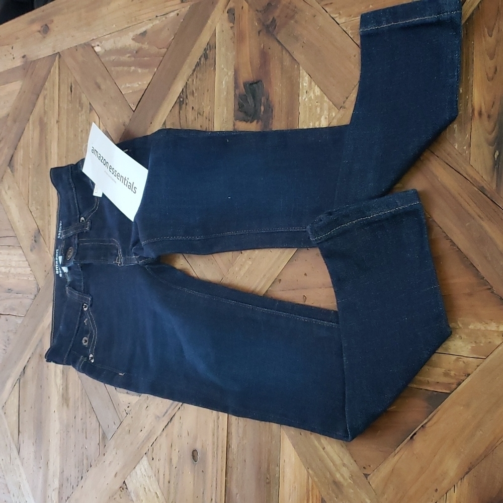 AMAZON Essential Girls Jean